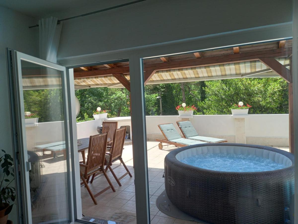 Vila Brig 108 - Private Swimming Pool And Jacuzzi Рієка Екстер'єр фото