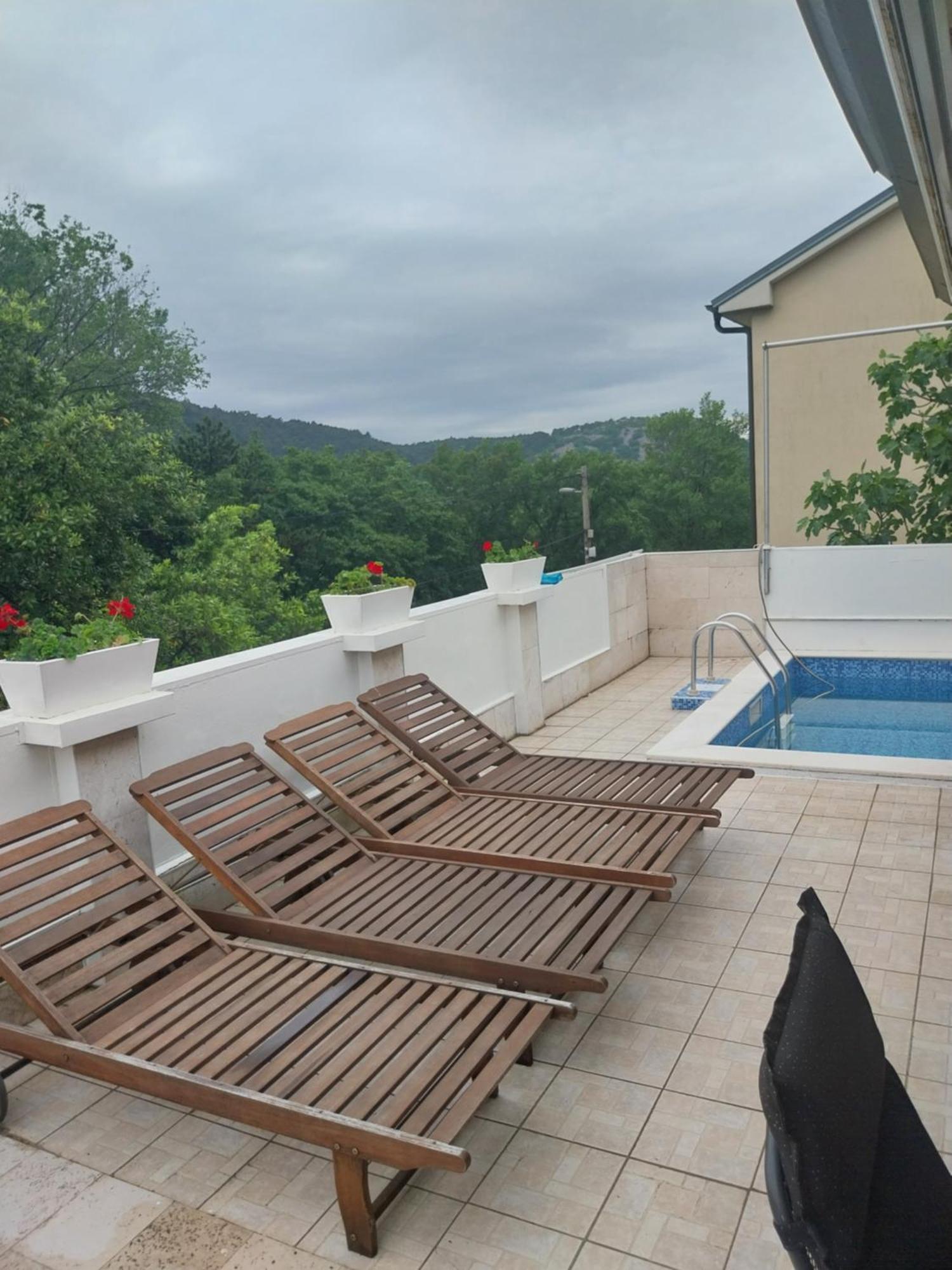 Vila Brig 108 - Private Swimming Pool And Jacuzzi Рієка Екстер'єр фото